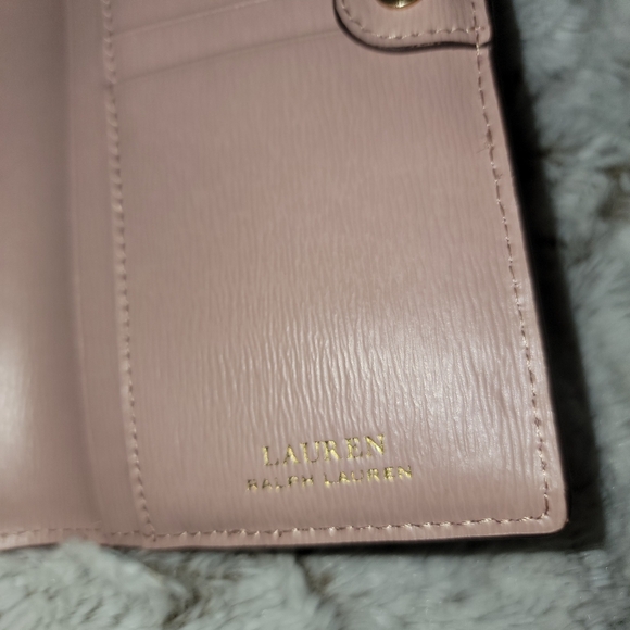 Ralph Lauren mauve/light pink wallet. - Picture 4 of 12